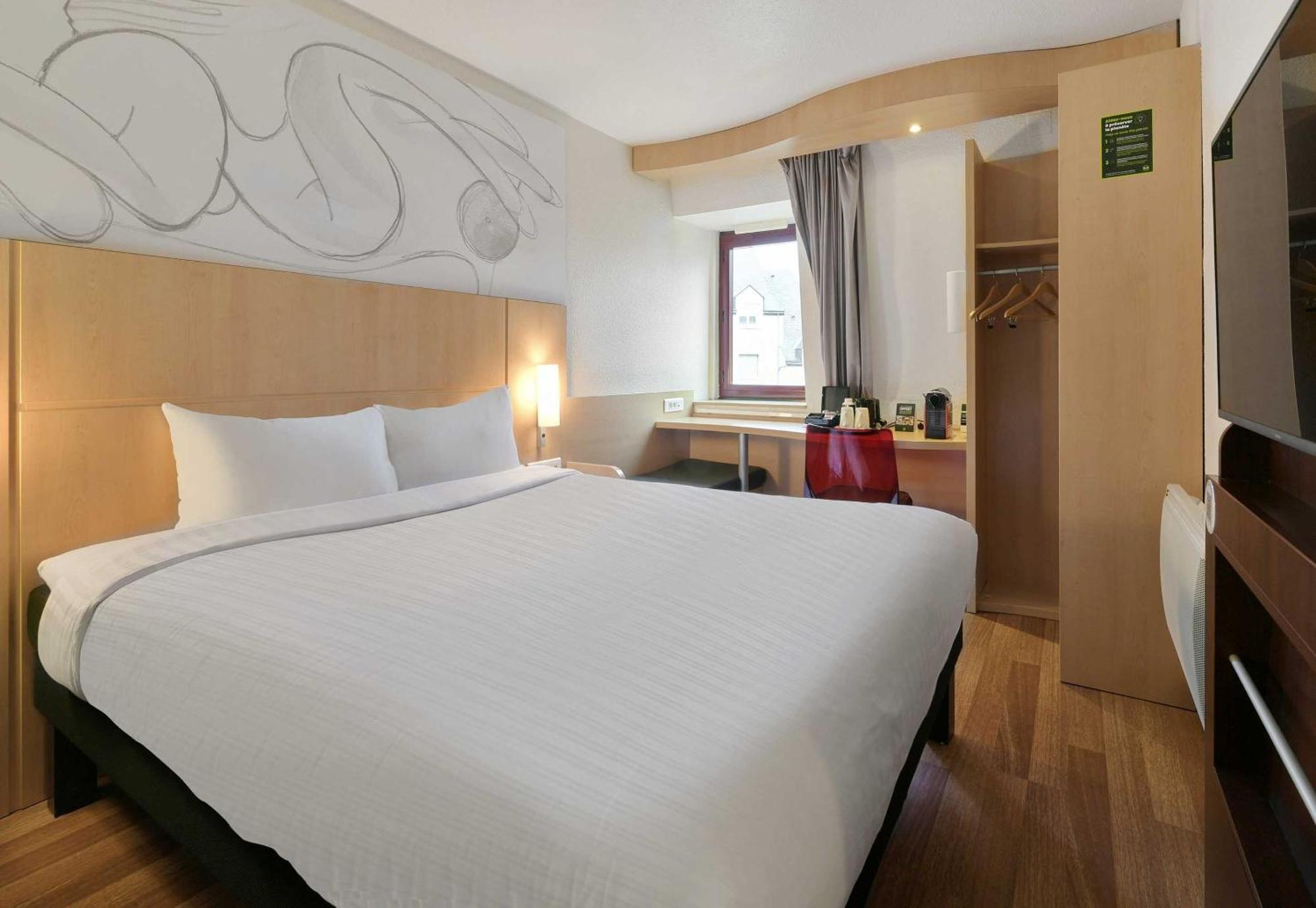 B&B Hotel Le Mans Centre Cathedrale Екстер'єр фото