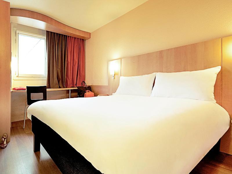 B&B Hotel Le Mans Centre Cathedrale Екстер'єр фото