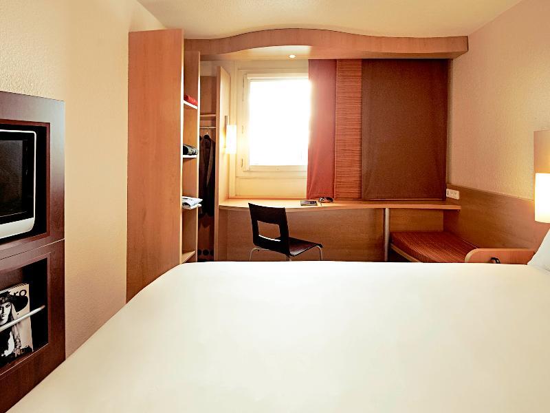 B&B Hotel Le Mans Centre Cathedrale Екстер'єр фото